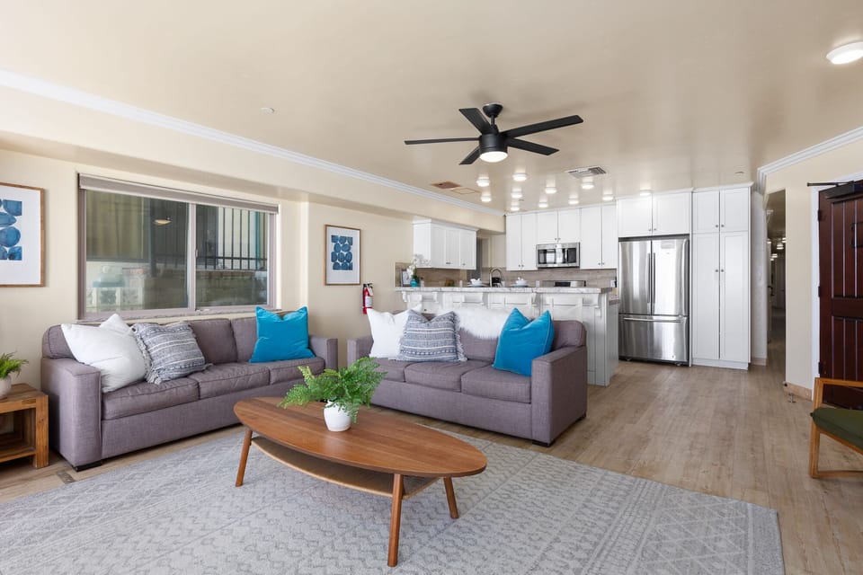 821-Unit3-BFO-Pixer-Pros-San-Diego-Real-Estate-Photography-3