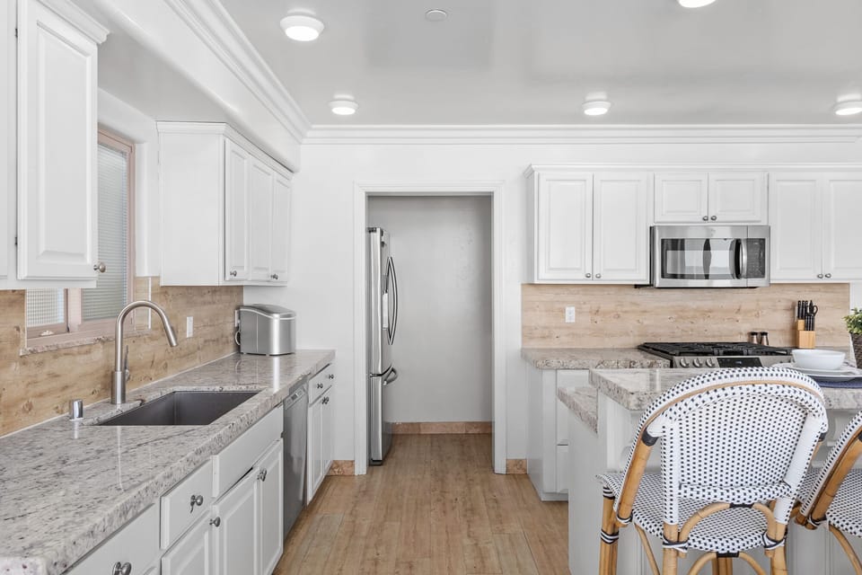 821-Unit1-BFO-Pixer-Pros-San-Diego-Real-Estate-Photography-4