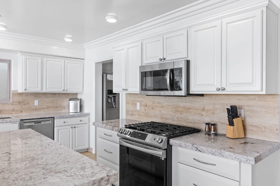 821-Unit1-BFO-Pixer-Pros-San-Diego-Real-Estate-Photography-2