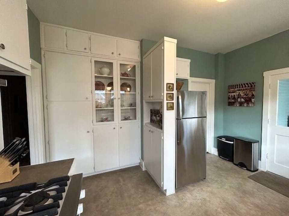 Spacious and Open Kitchen