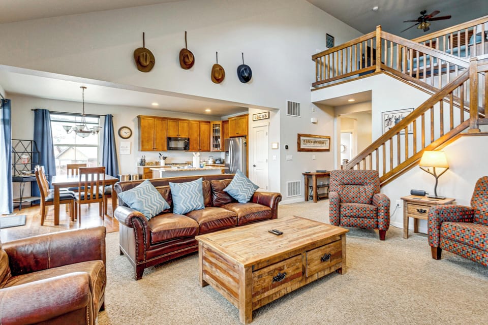 Living Room | Open Floor Plan