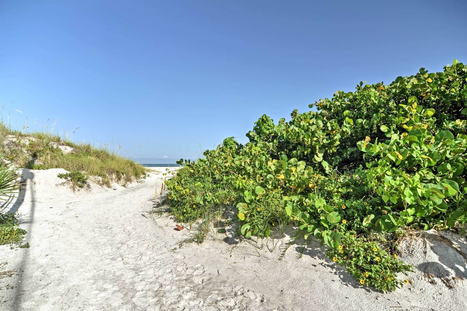 Nearby Beach Access | Walking Distance