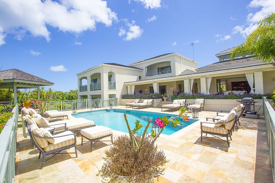 Private Patio | Gas Grill