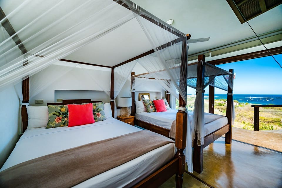 #4. Bedroom with two Queen size Bed and Breathtaking Ocean Views