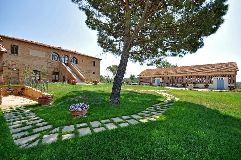Building Exterior, Garden