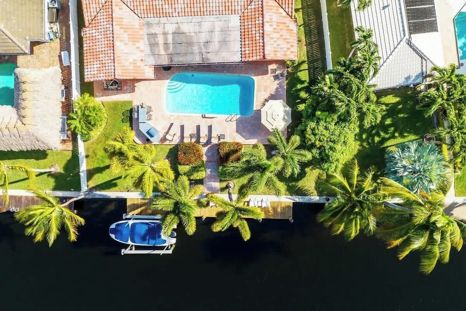 Bird's eye East facing 