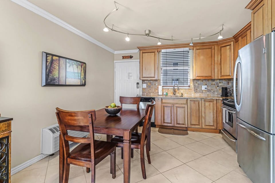 Convenient dining area for eating in