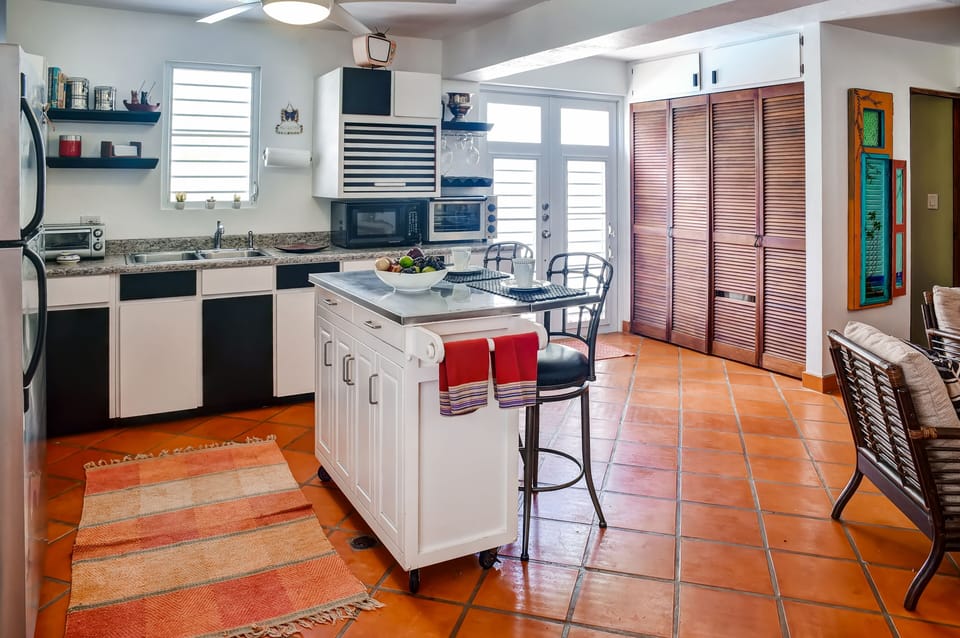 Kitchen | Gas Stove | Toaster Oven