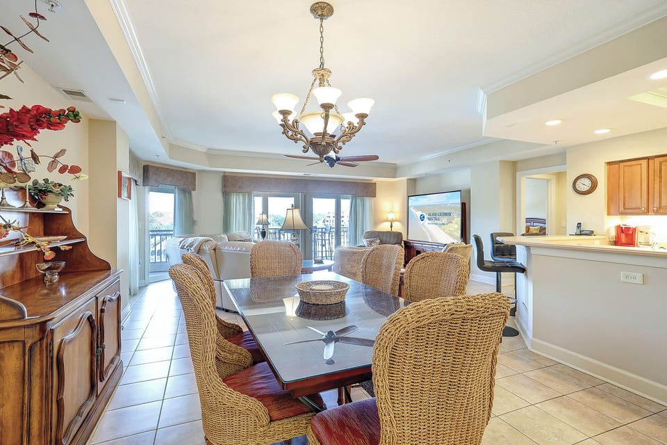 Dining Area/Views