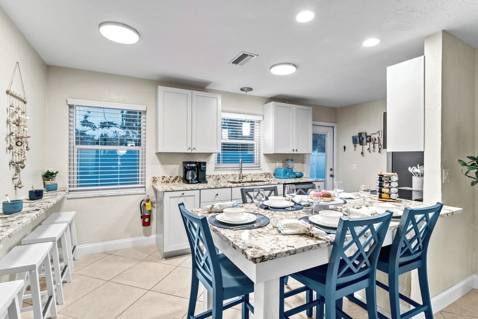 This bright, beachy kitchen has everything you need for snacks, smoothies, or seafood feasts.