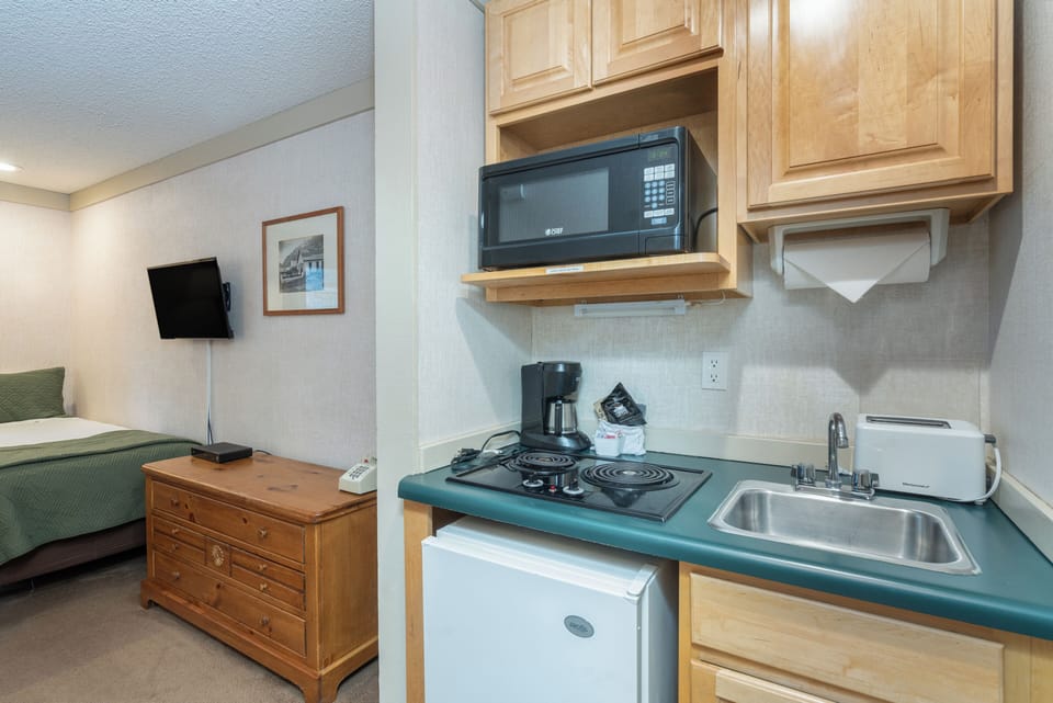 Kitchenette
