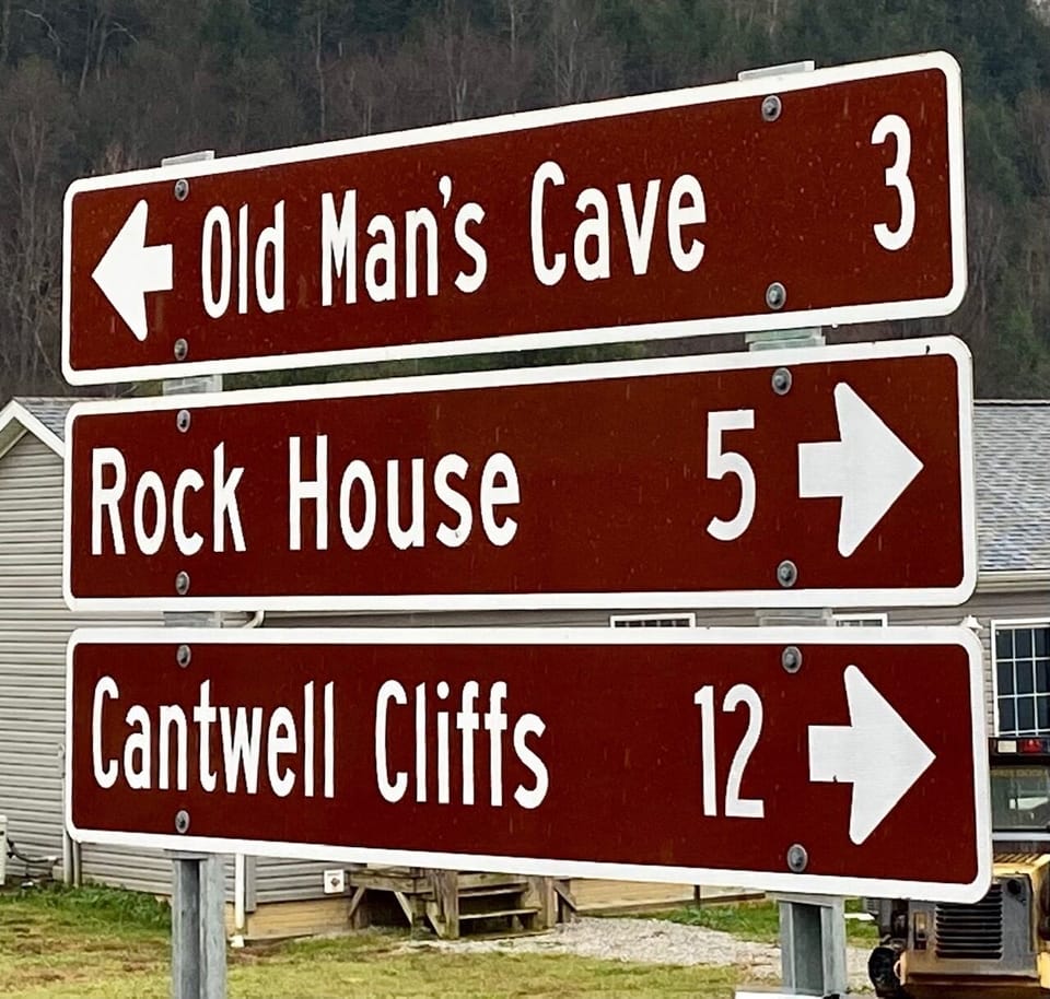 Distance from Conkles Hollow to other parks