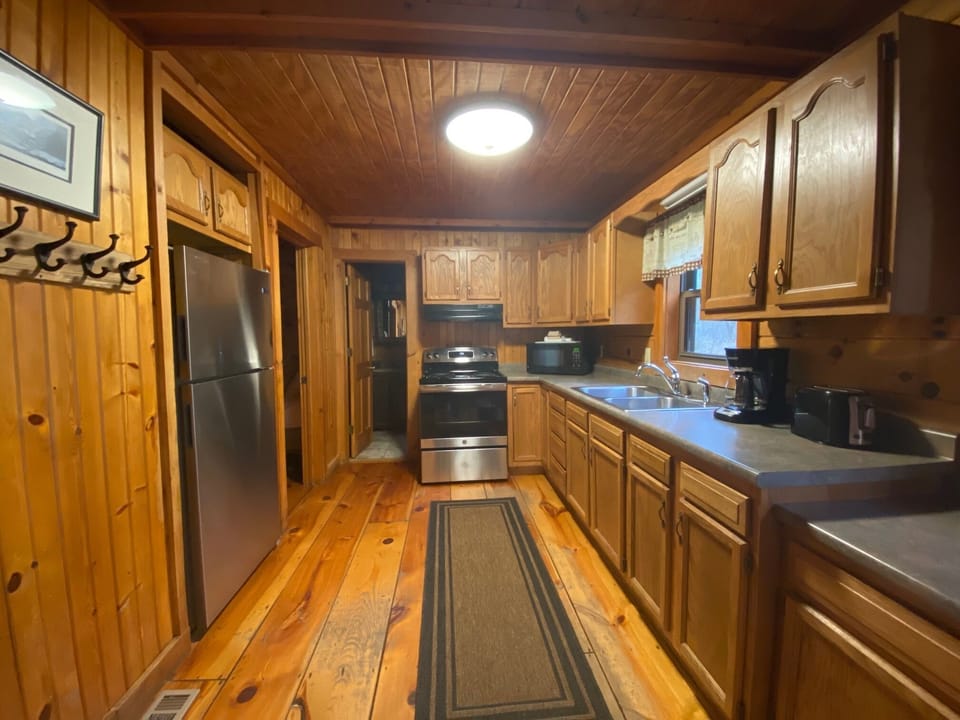 Oakridge Kitchen