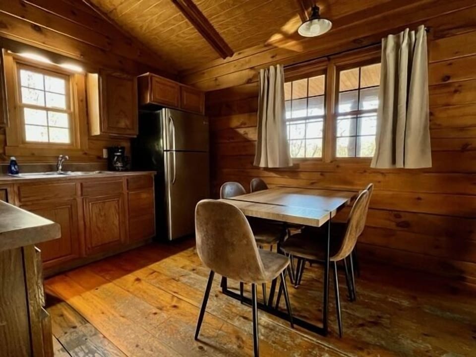 Hemlock Dining Area