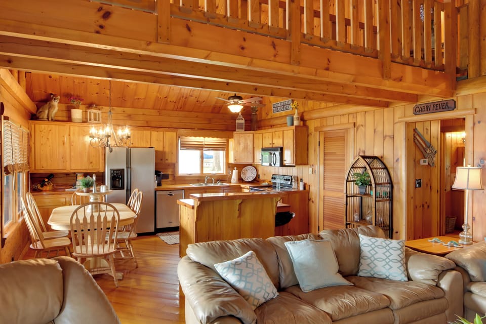 Interior | Open Floor Plan