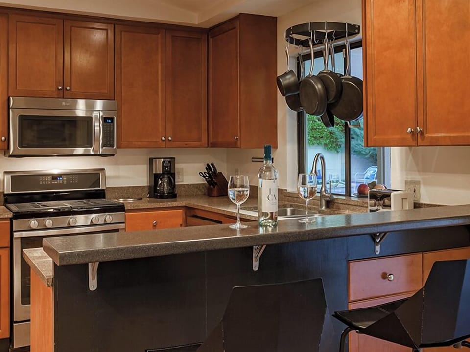 Well equipped kitchen