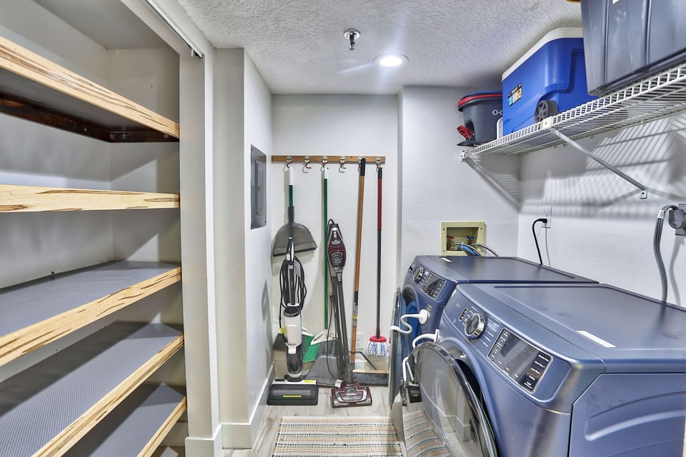 Washer/Dryer in Condo for use