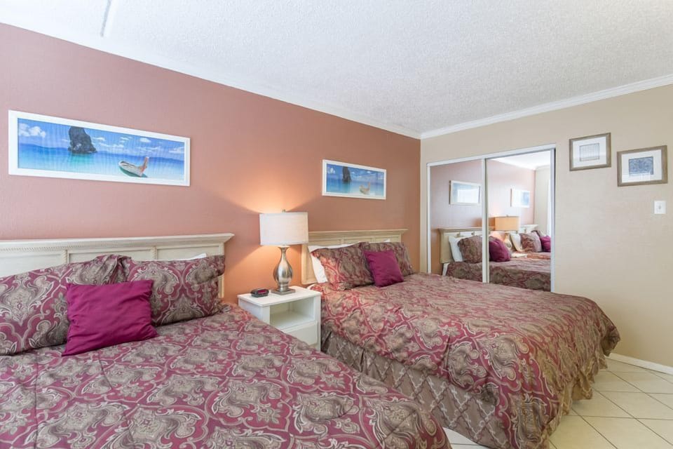 You'll have space to unpack and lay back in your Queen-size beds and rest in our cozy little corner of South Padre Island.