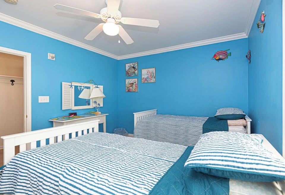 3rd Bedroom-Two Twin Beds with Trundle