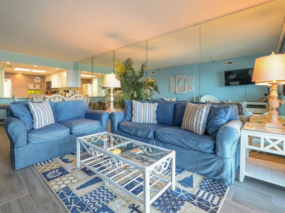 Oceanfront Living Area
