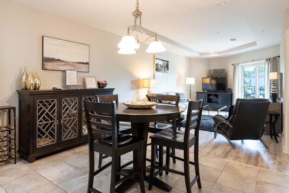 Dinning Table with Seating for 4