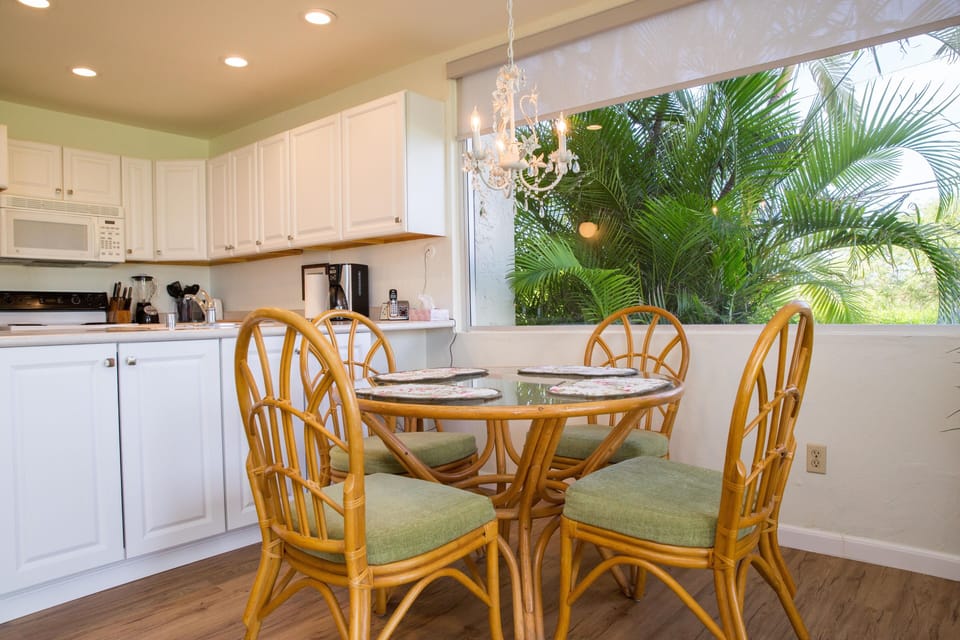 Dining Area - Dining Area