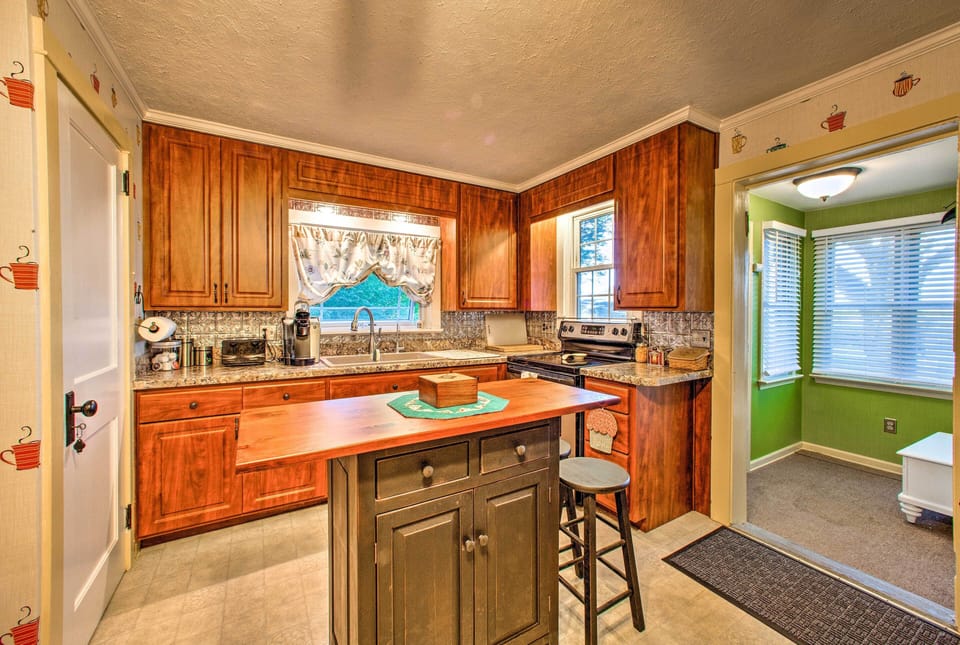 Kitchen | Keurig Coffee Maker