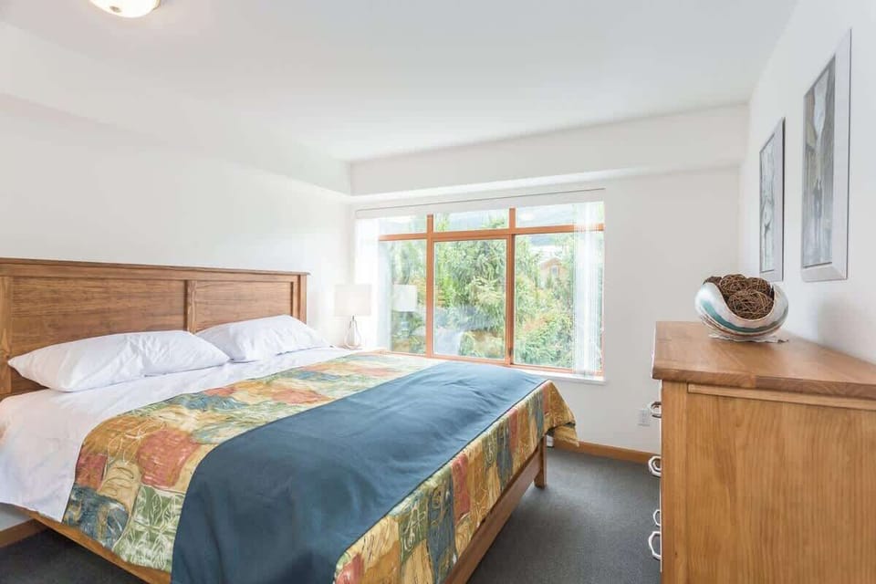Master Bedroom (top floor)