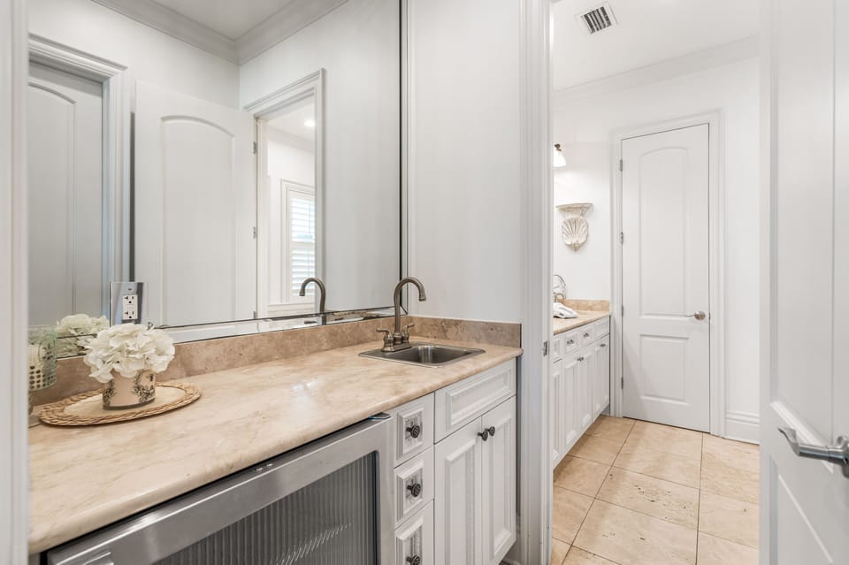 Master Bathroom with Wet Bar, Soaking Tub and Walk In Shower