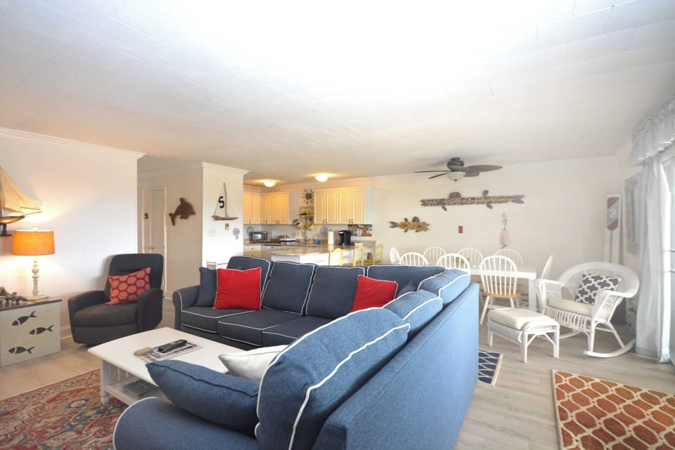 LIVING-AREA