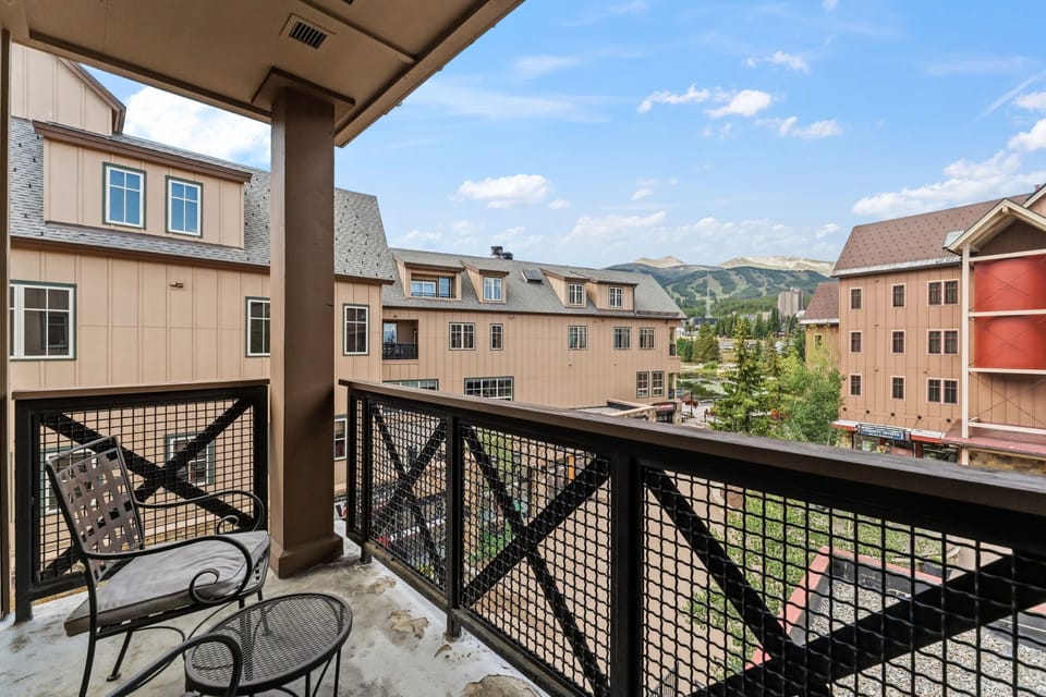 This balcony offers sweeping mountain views and a perfect spot to enjoy your morning coffee while taking in the fresh alpine air and scenic surroundings.