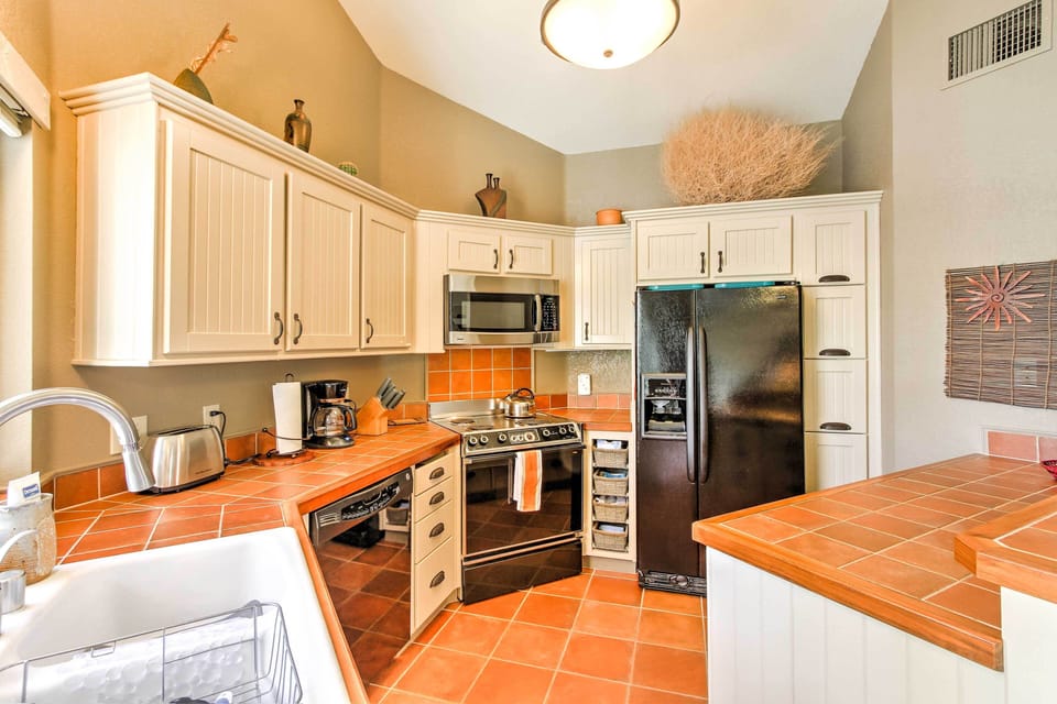 Kitchen | Cooking Basics | Bar Seating
