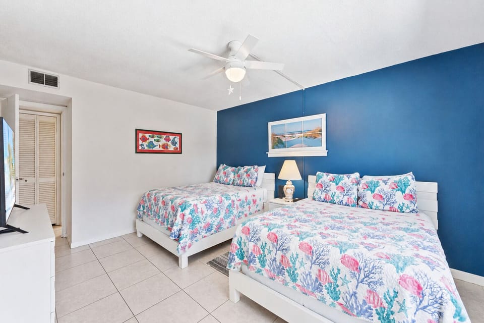 Guest bedroom- perfect for kids