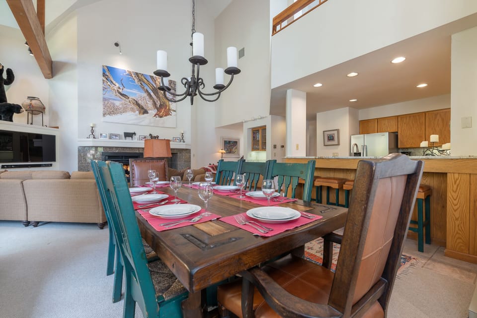 Dining Room - Summer