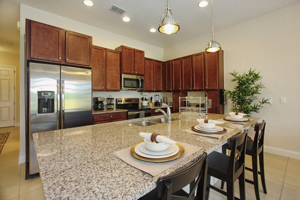 Kitchen - View #2 w/ Breakfast Bar Seating for 3