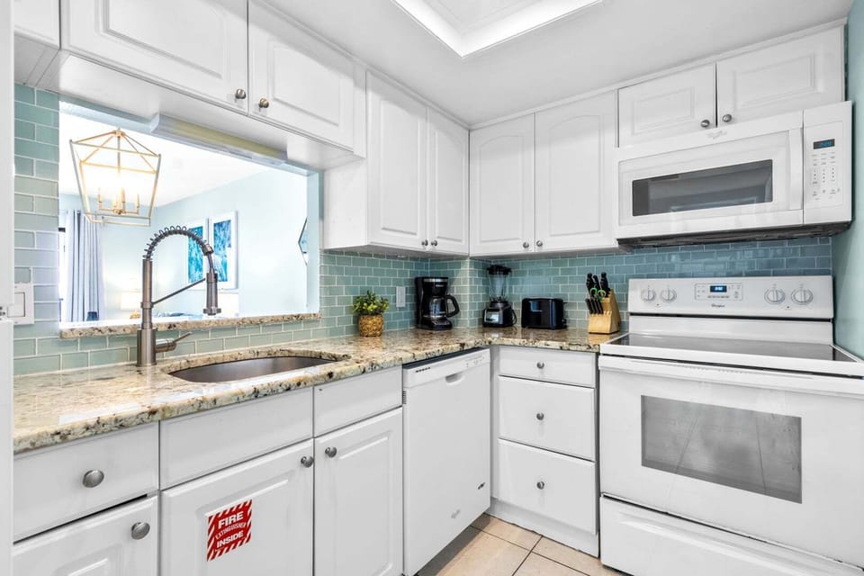 Fully stocked kitchen with everything you need