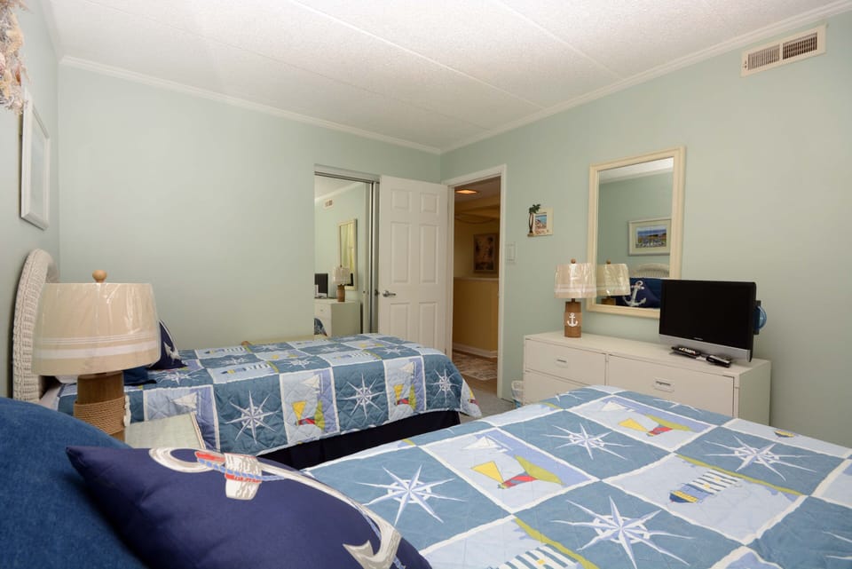 TWO-TWINS-BEDROOM