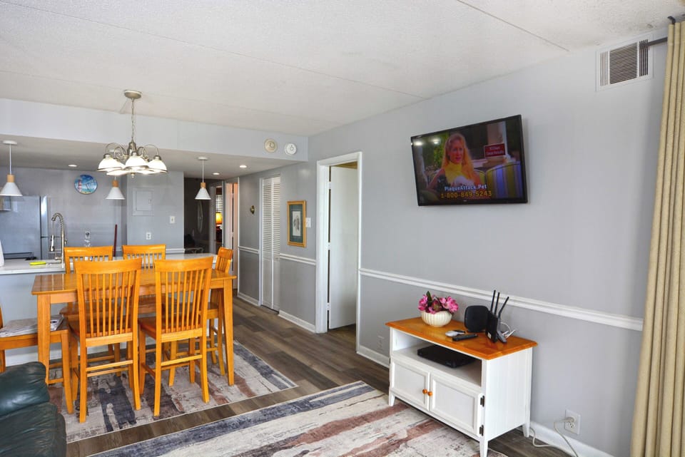 LIVING-AREA