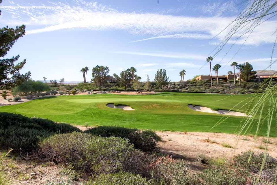 Community Amenities | Pool | Hot Tub | Golf Course | Clubhouse