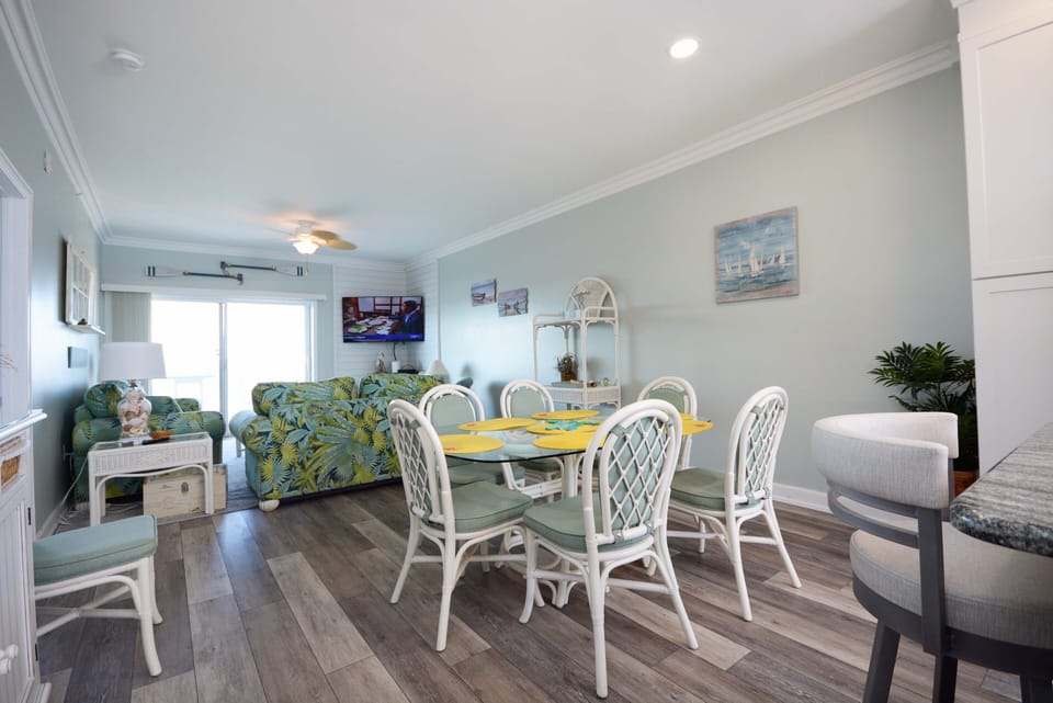 LIVING-AREA