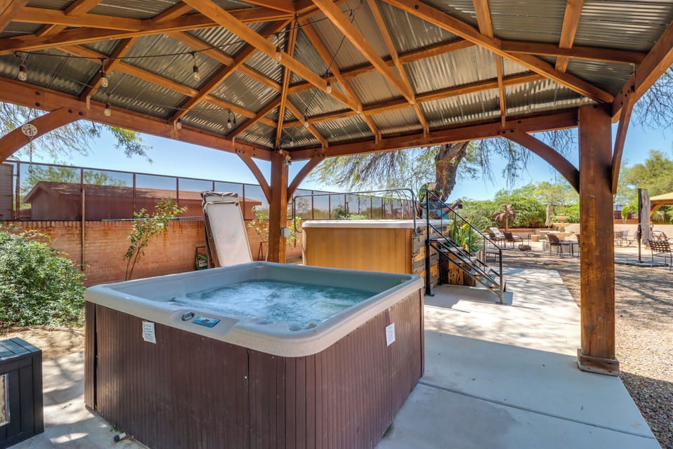 Shared Outdoor Space | Hot Tub | Swim Spa
