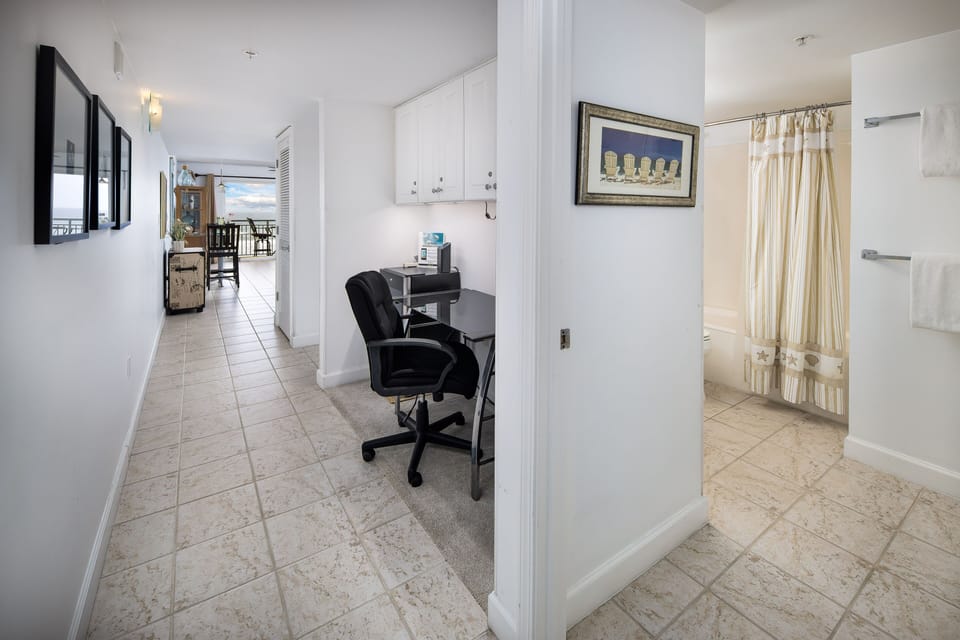 UNIQUE UNIT AT PELICAN ISLE!!! - Custom built hallway office space