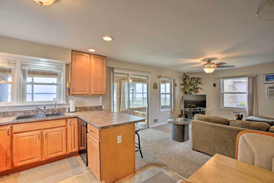 Kitchen | Fully Equipped