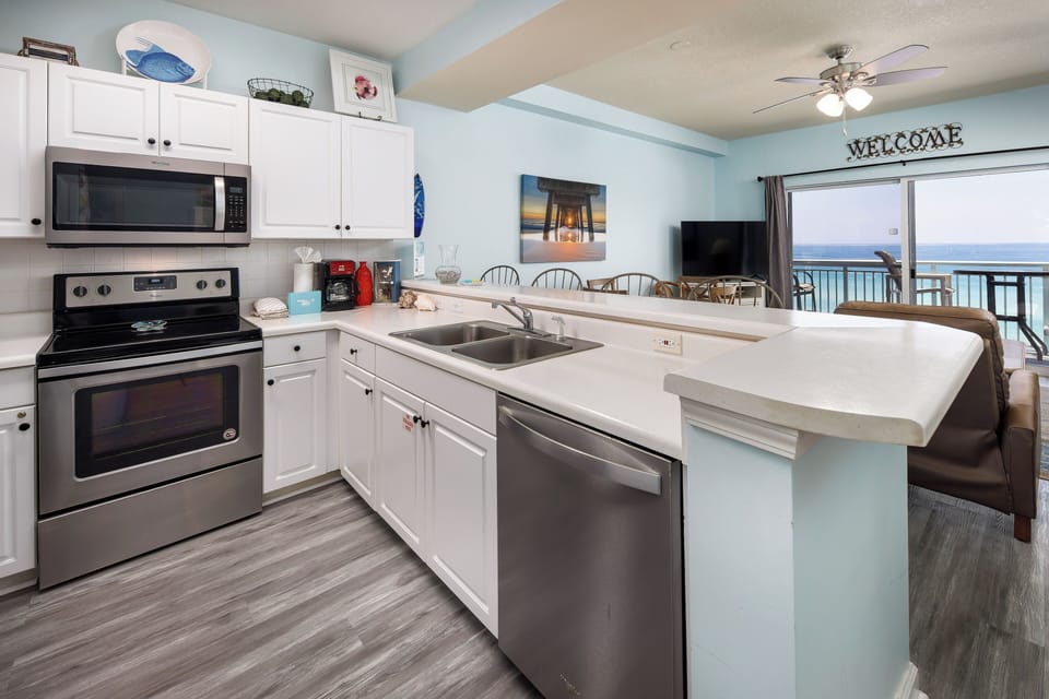 Kitchen - Cook up a family meal with these top notch stainless steel appliances.