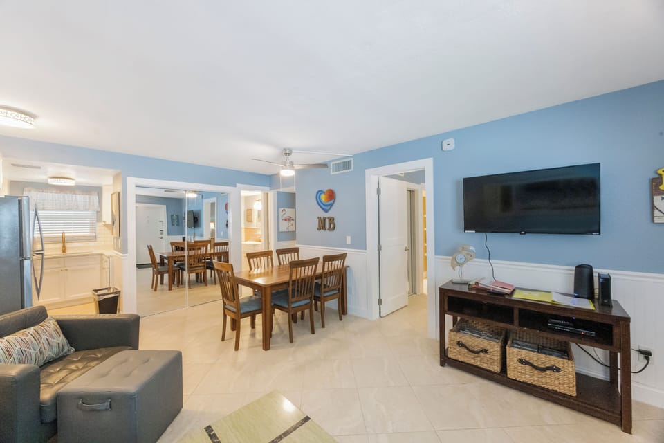 Living Room 1-5