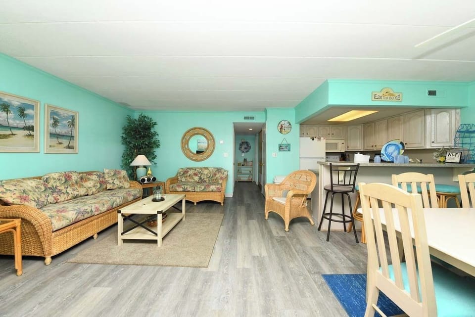 LIVING-AREA