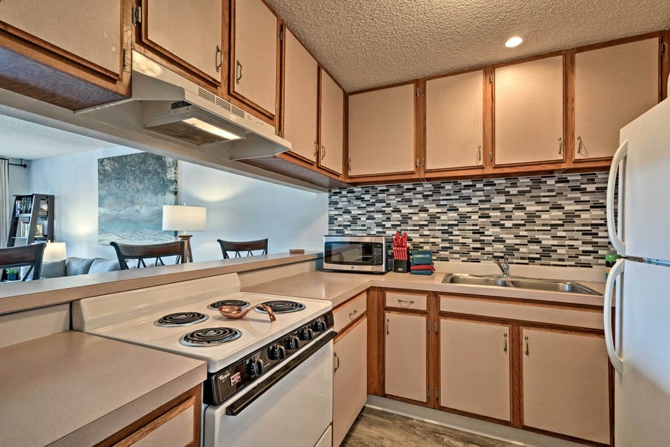 Kitchen | Fully Equipped