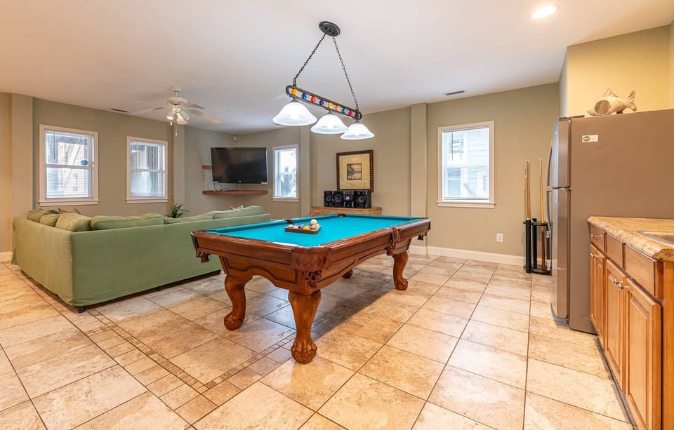 Rec Room with Pool Table