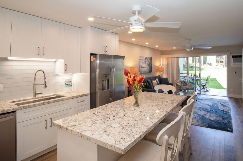 Dining Area/Kitchen