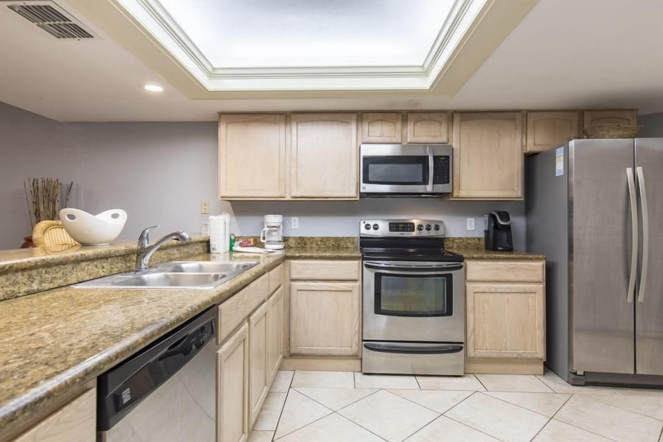 With all this counter space the meals you can cook are endless.